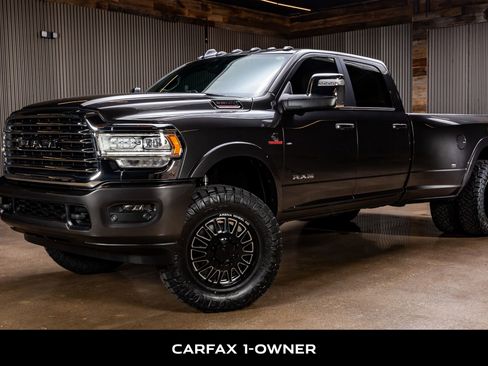 Used 2024 RAM 3500 Limited w/ Towing Technology Group image 5