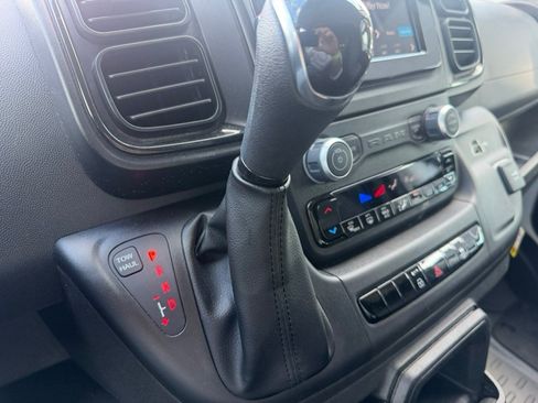 Used 2025 RAM ProMaster 2500 w/ U-Haul Equipment Group FWD image 45