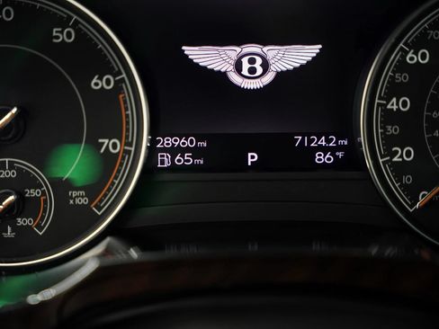 Used 2018 Bentley Bentayga Onyx Edition AWD/4WD image 41