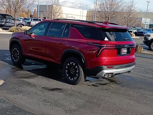 New 2026 Chevrolet Traverse Z71 w/ Enhanced Driving Package image 2