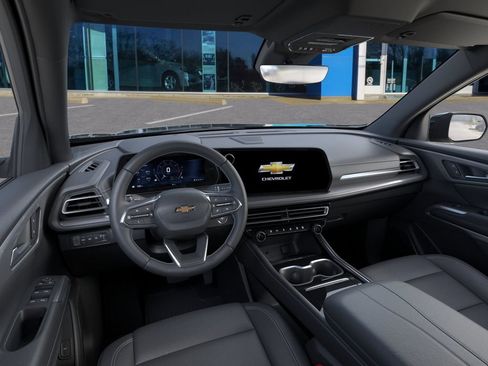 New 2026 Chevrolet Traverse LT w/ Sun and Wheel Package AWD/4WD image 15