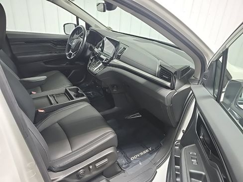 Used 2022 Honda Odyssey Touring image 16