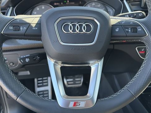 Used 2024 Audi SQ5 Premium image 23