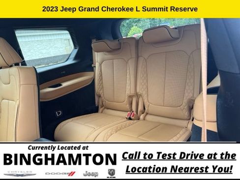 Used 2023 Jeep Grand Cherokee L Summit AWD/4WD image 32
