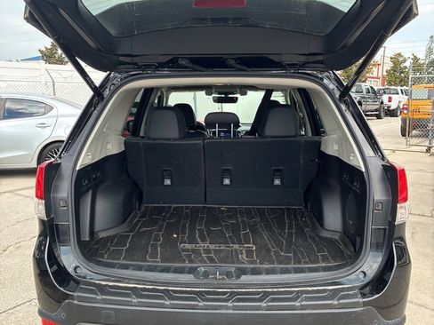 Used 2019 Subaru Forester Limited AWD/4WD image 13