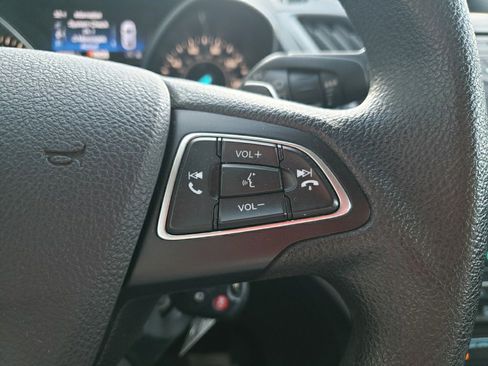 Used 2017 Ford Escape SE image 22