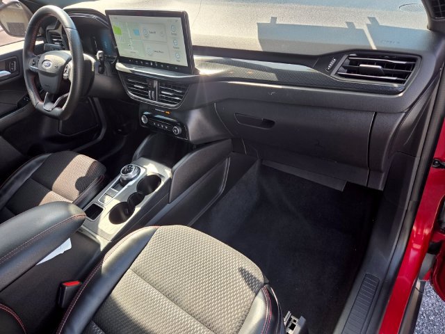 Used 2024 Ford Escape ST-Line w/ Tech Pack #1 FWD image 17
