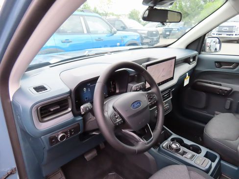 New 2025 Ford Maverick XLT w/ XLT Luxury Package image 8