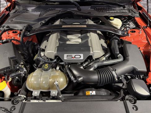 Used 2016 Ford Mustang GT Premium RWD image 30