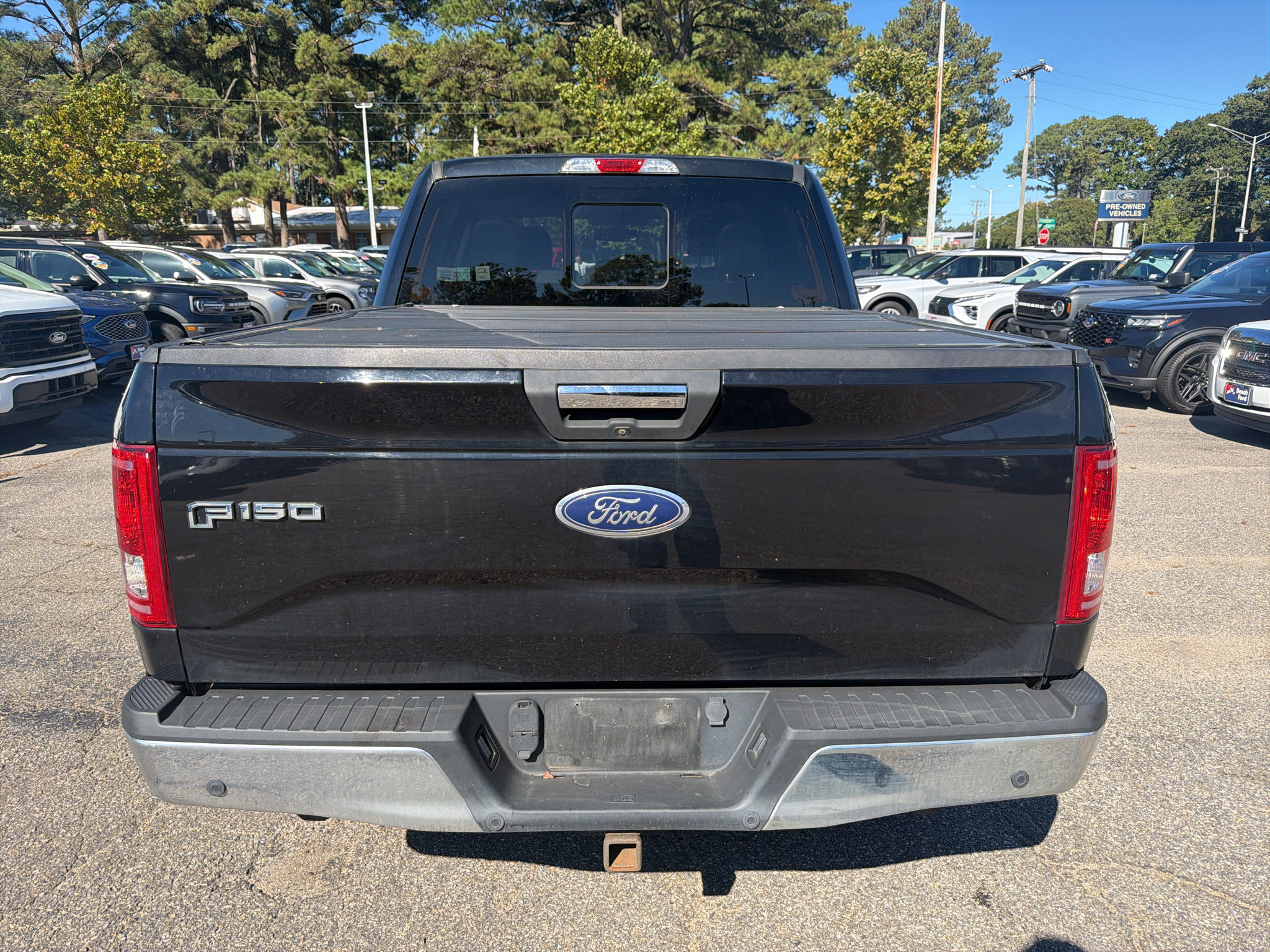 Used 2017 Ford F150 XLT w/ Equipment Group 302A Luxury AWD/4WD image 6