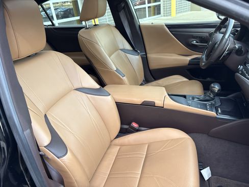 Certified 2019 Lexus ES 350 Luxury image 33