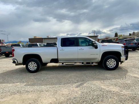 Used 2021 Chevrolet Silverado 3500 LT w/ Convenience Package AWD/4WD image 6