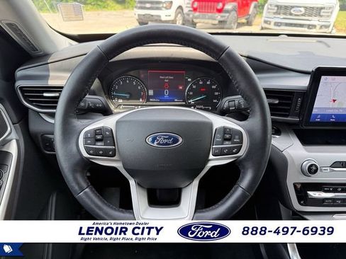Used 2023 Ford Explorer XLT w/ Equipment Group 202A AWD/4WD image 16