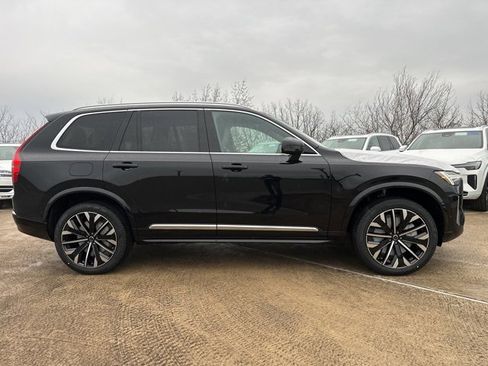 New 2026 Volvo XC90 T8 Plus image 8