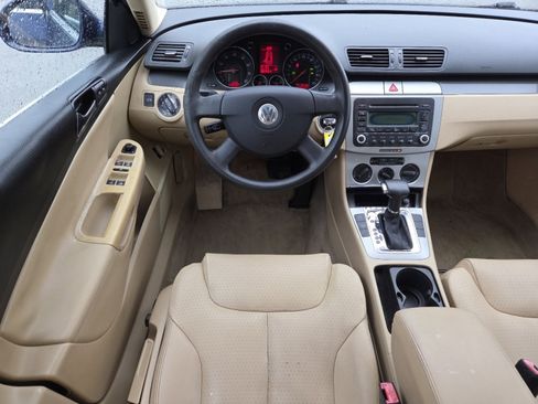Used 2006 Volkswagen Passat 2.0T FWD image 23