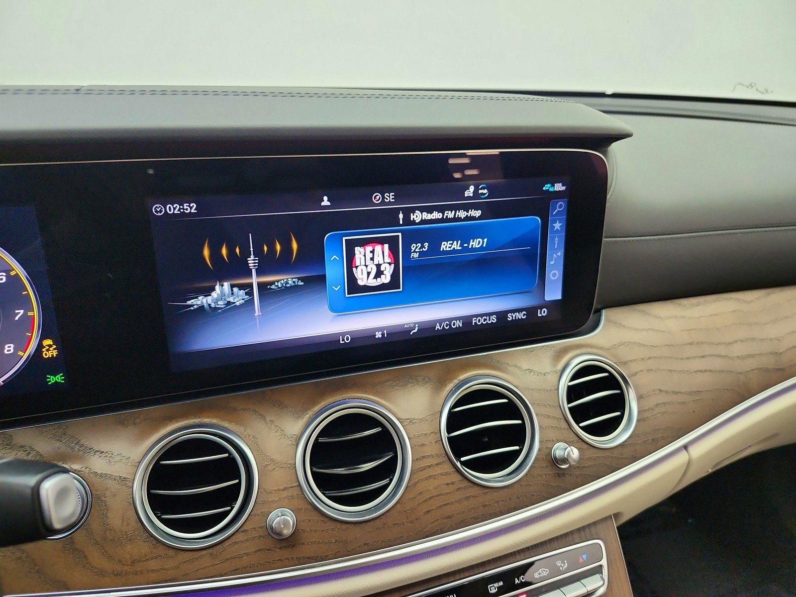 Used 2019 Mercedes-Benz E 63 AMG S image 10