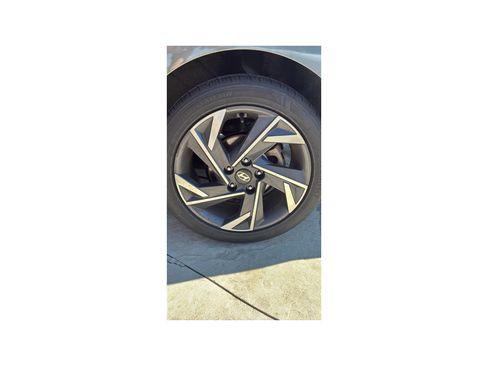 Certified 2025 Hyundai Elantra Sport FWD image 24