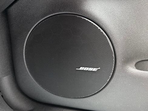 Used 2006 Chevrolet Impala SS w/ Convenience Package image 30