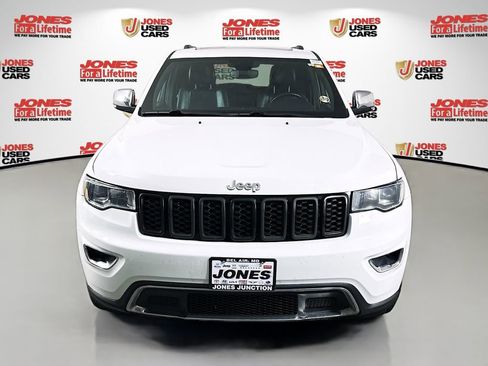 Used 2018 Jeep Grand Cherokee Limited image 13