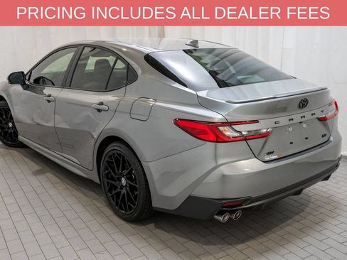 Used 2026 Toyota Camry SE w/ Convenience Package FWD image 3