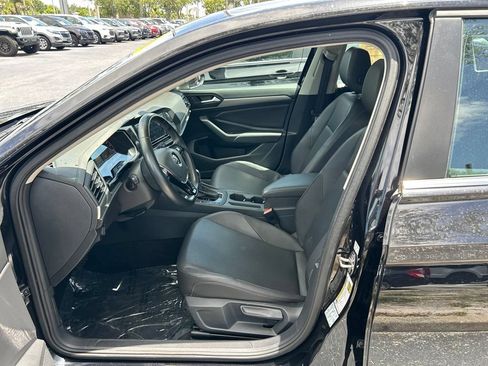 Used 2019 Volkswagen Jetta SE FWD image 15