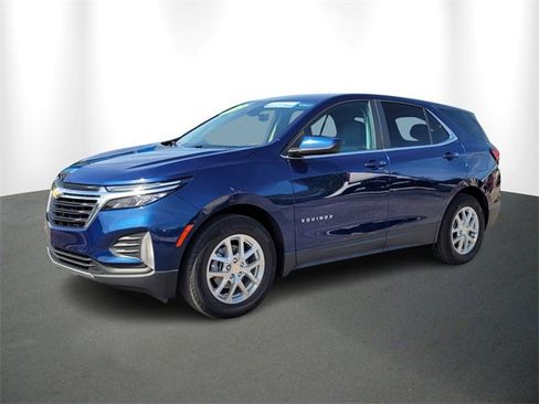 Certified 2023 Chevrolet Equinox LT image 2
