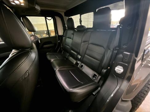 Used 2021 Jeep Gladiator Overland w/ Popular Equipment Package AWD/4WD image 29