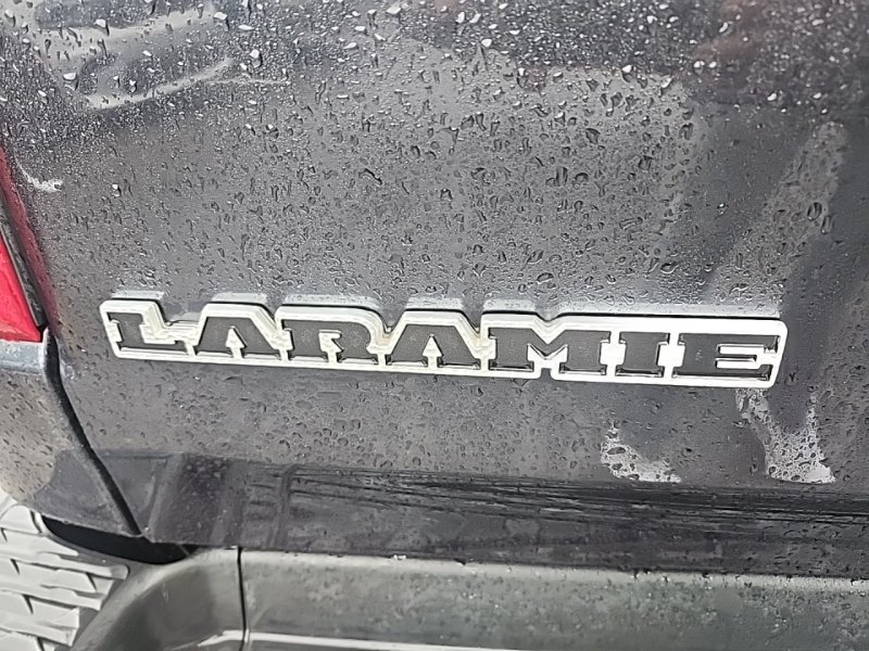 Used 2019 RAM 1500 Laramie w/ Sport Appearance Package AWD/4WD image 7