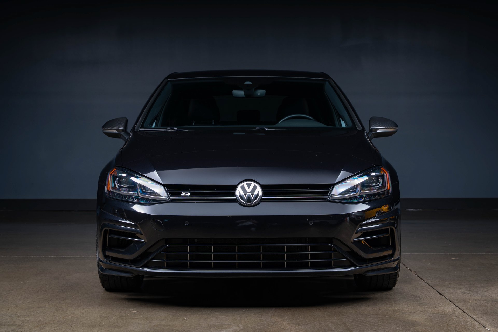 Used 2019 Volkswagen Golf R 4-Door AWD/4WD image 2