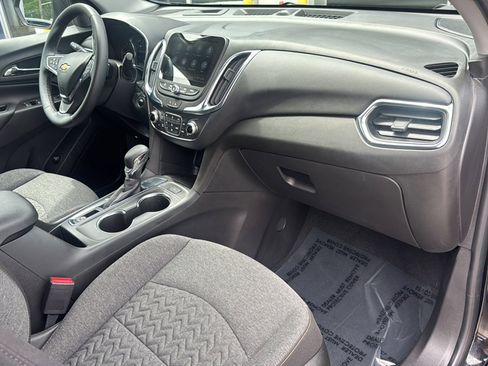 Used 2023 Chevrolet Equinox LT FWD image 11