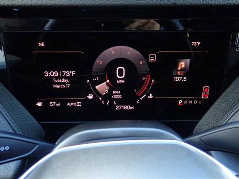 Used 2025 GMC Yukon XL Denali AWD/4WD image 25