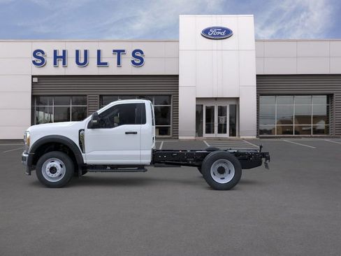 New 2026 Ford F550 4x4 Regular Cab Super Duty image 4