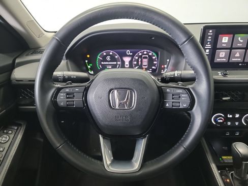 Used 2023 Honda Accord Touring image 17