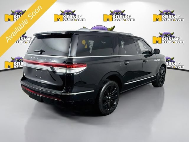 Used 2023 Lincoln Navigator L Reserve w/ Equipment Group 201A AWD/4WD image 5