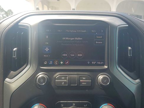 Used 2019 Chevrolet Silverado 1500 LT Trail Boss AWD/4WD image 12