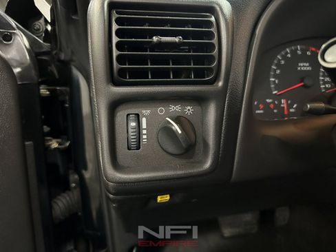 Used 2002 Chevrolet Camaro Z28 image 38