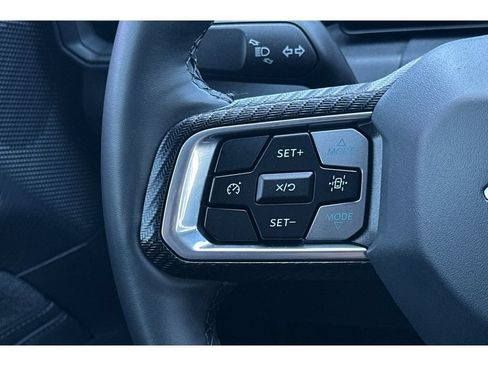 Used 2025 Ford Mustang Coupe RWD image 33