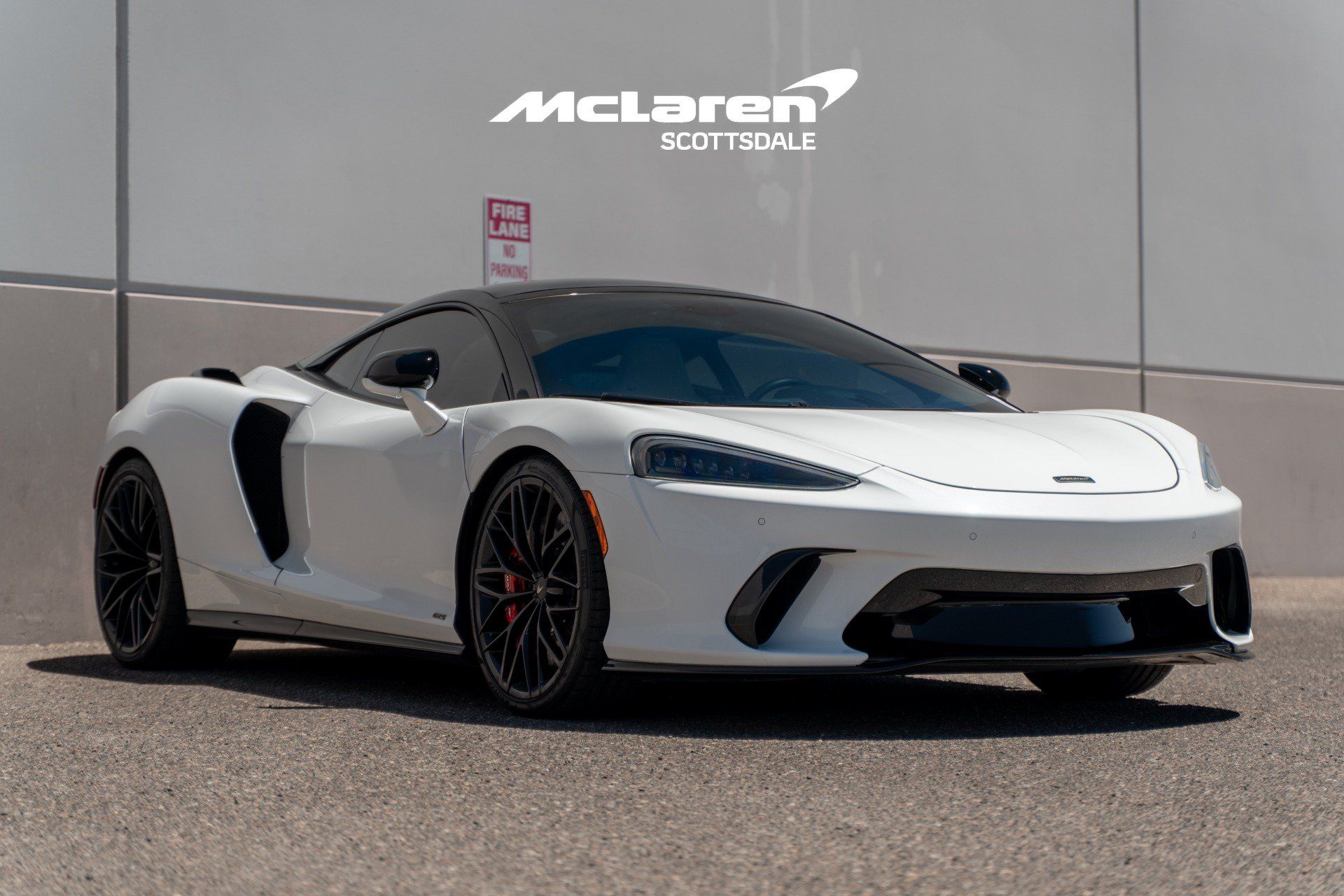 Used 2025 McLaren GTS RWD image 9