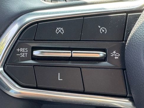 New 2025 Chevrolet Equinox LT w/ Safety and Technology Package image 18