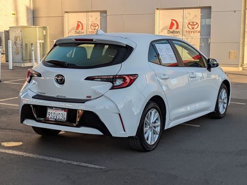 Certified 2025 Toyota Corolla SE w/ SE Package image 4