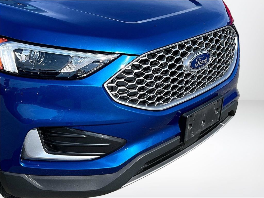 Used 2023 Ford Edge SEL AWD/4WD image 29