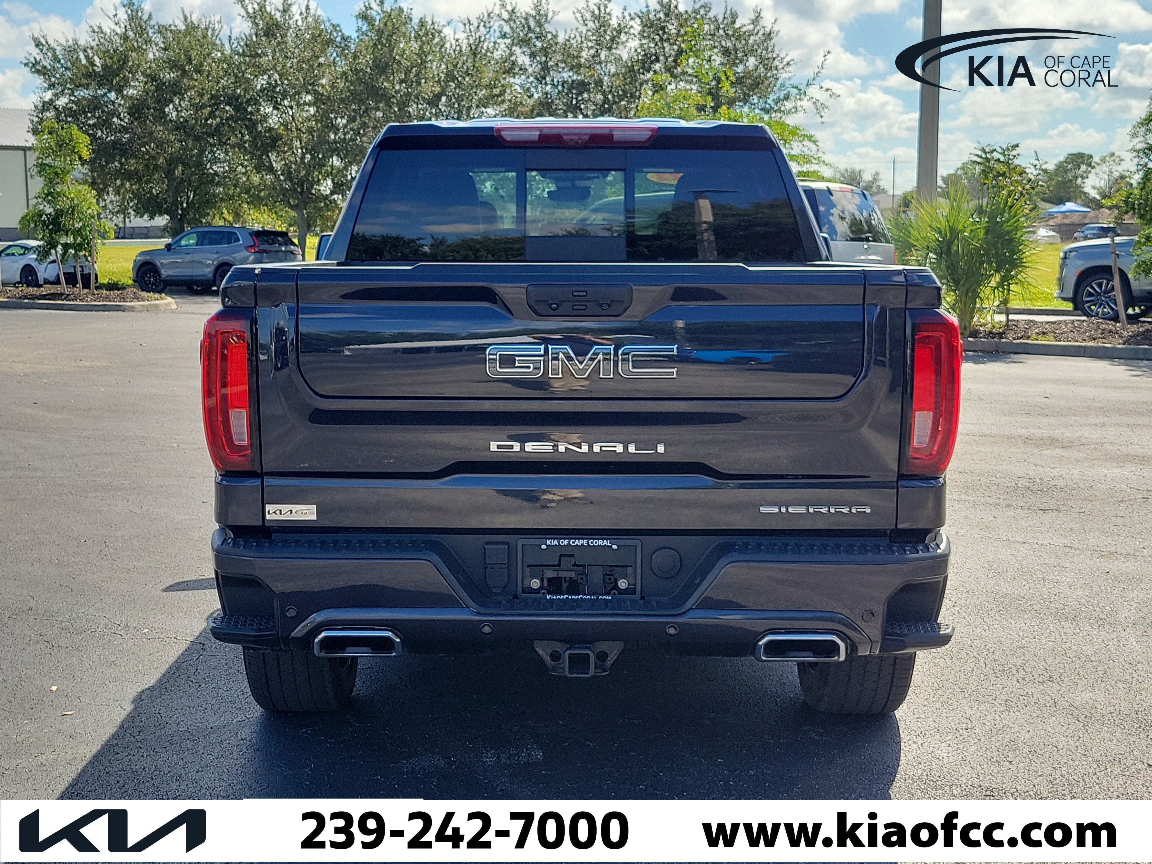 Used 2023 GMC Sierra 1500 Denali Ultimate AWD/4WD image 5