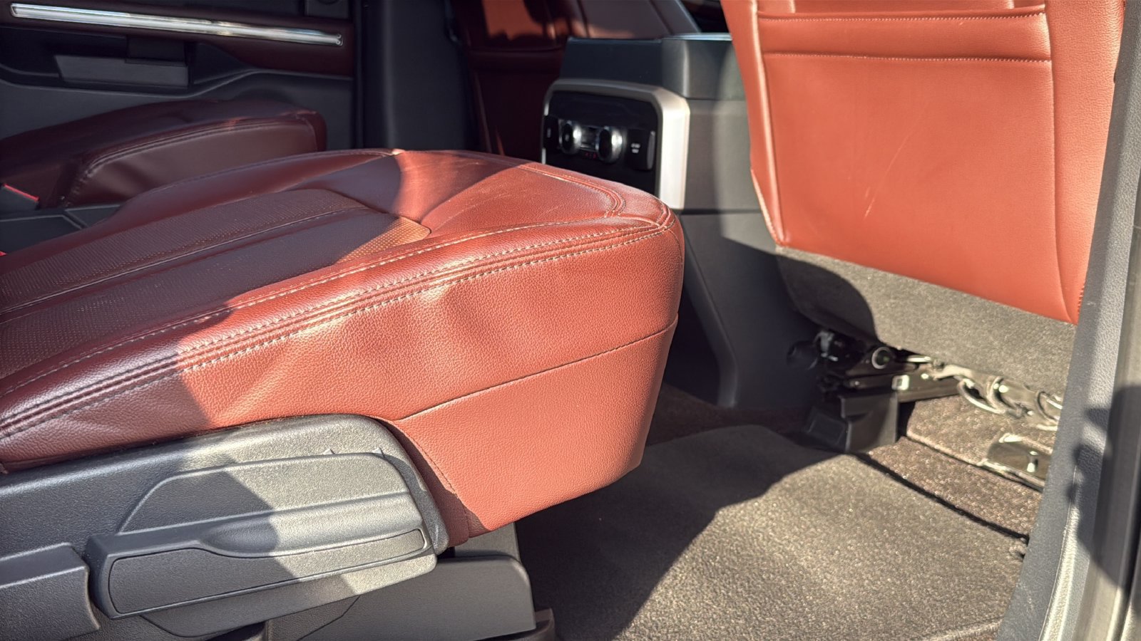 Used 2022 Ford Expedition Limited RWD image 26