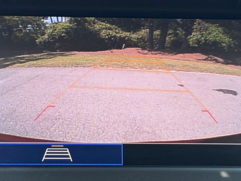 Used 2024 Chevrolet Equinox LT image 27