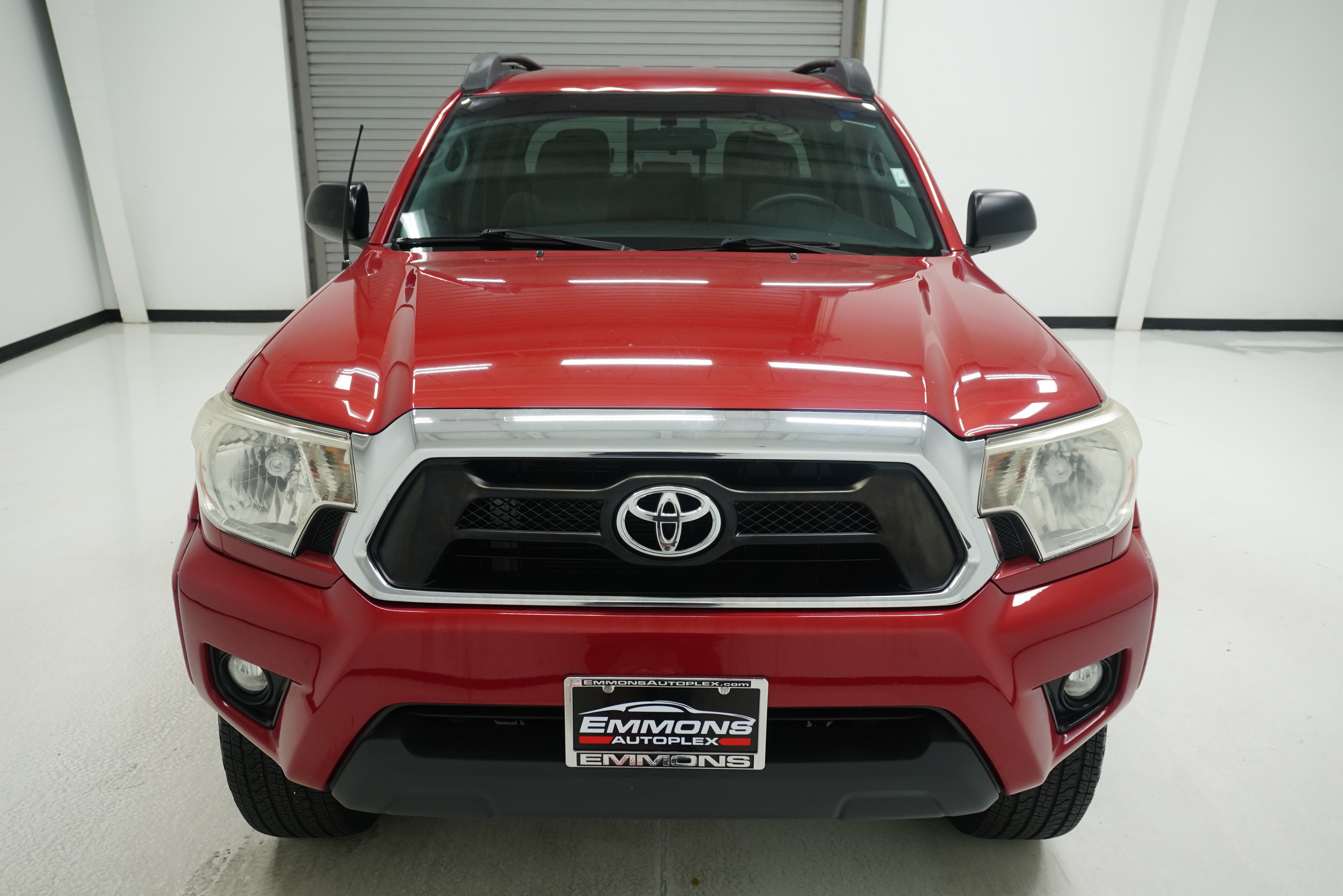 Used 2014 Toyota Tacoma PreRunner w/ SR5 Package RWD image 2