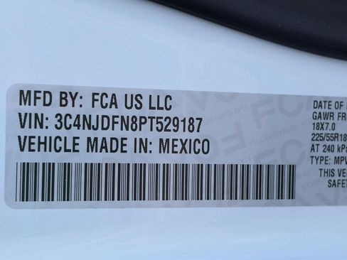 Used 2023 Jeep Compass Latitude w/ Mopar Graphics Package AWD/4WD image 82