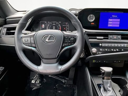 Used 2024 Lexus ES 350 w/ Premium Package image 8