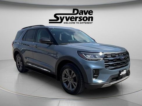 Used 2025 Ford Explorer Active w/ Active Comfort Package AWD/4WD image 7
