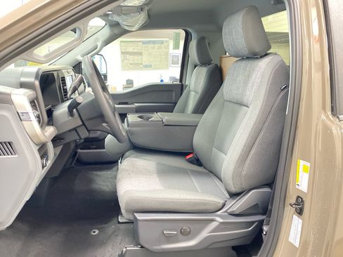 New 2026 Ford F250 XLT w/ FX4 Off-Road Package AWD/4WD image 10