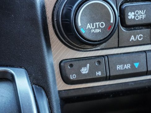 Used 2014 Honda Pilot Touring image 8